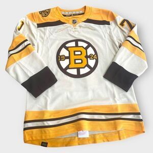 Adidas Boston Bruins Taylor Hall Jersey 100th Anniversary Mens size 46 IM8293